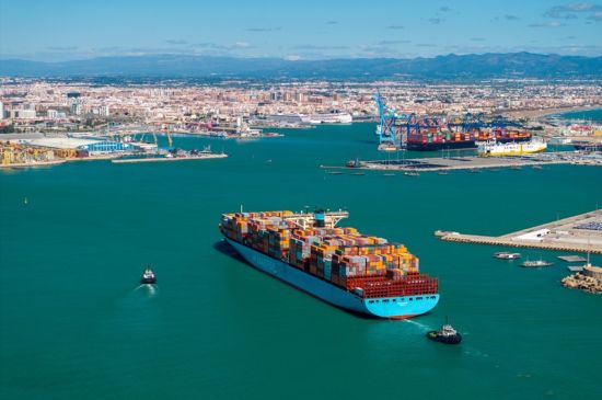 Aduana frena a Lázaro Cárdenas; estadía de carga sube 50%